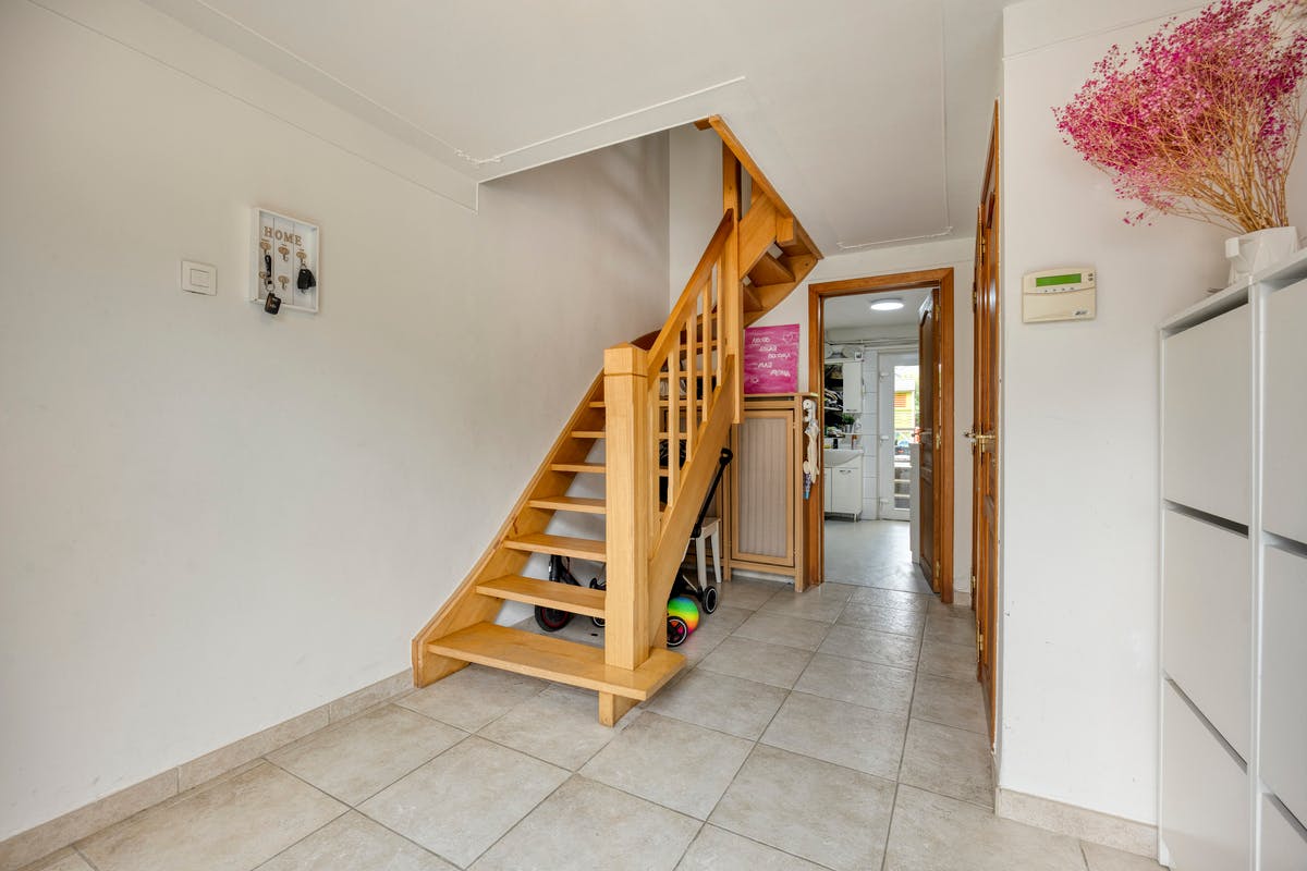 Maison familiale spacieuse avec garage et jardin ensoleillé à Strombeek-Bever - photo 2