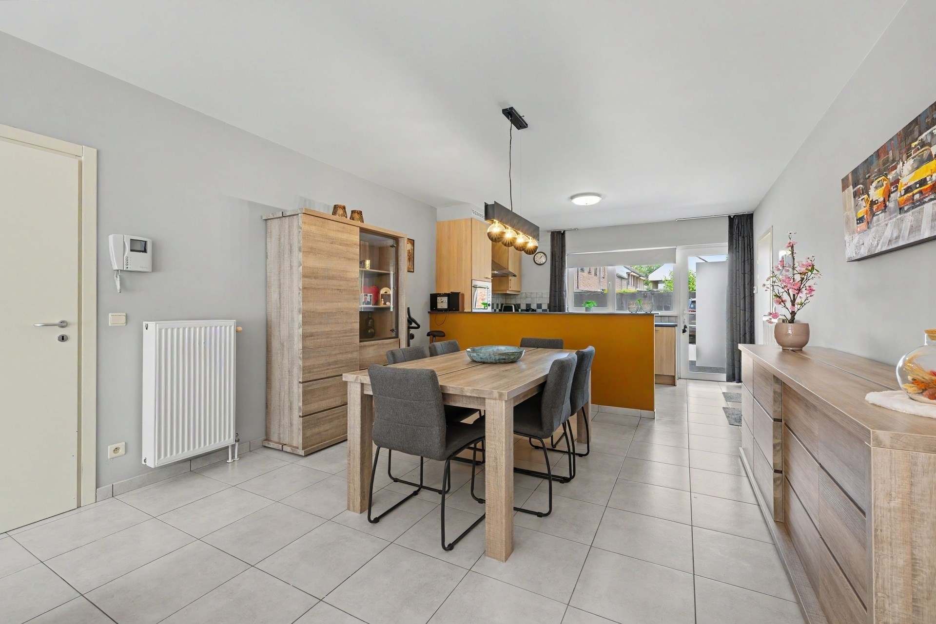 Instapklaar gelijkvloers appartement met twee slaapkamers en autostaanplaats (96 m2) - foto 4