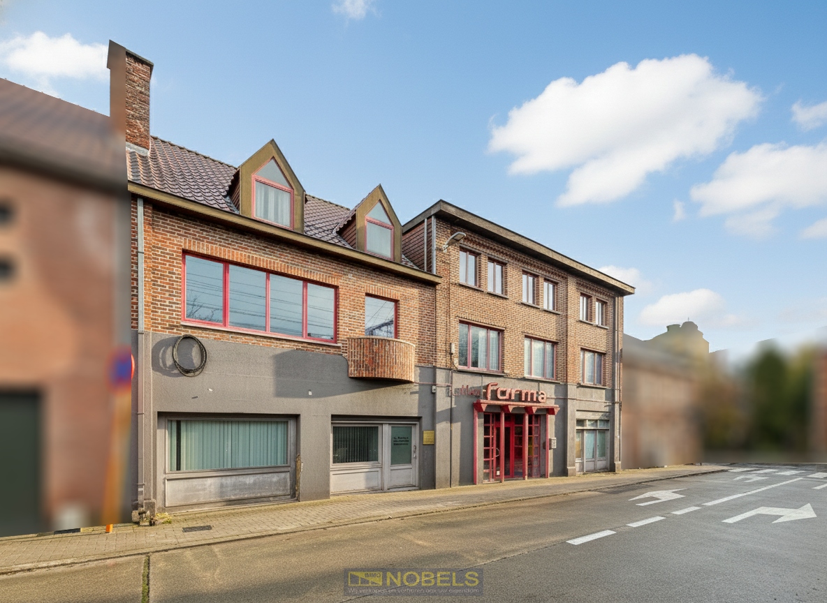 Te koop, veelzijdig handelspand met privatieve woonst op toplocatie nabij het station van Zottegem! - foto 1