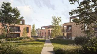 Residentie Ter Leysen - !!WERKEN GESTART!!<br /><br />Residentie Ter Leysen is een nieuwe projectontwikkeling bestaande uit 24 future proof appartementen gelegen in een zijstraat van de verbindingsweg Mol – Balen - Leopoldsburg.<br /><br />In het groen gecreëerde binnengebied zullen de appartementen worden verdeeld in 3 urban villa’s van 8 appartementen, met 1 tot 3 slaapkamers en oppervlaktes variërend van 73 tot 138 m² en allemaal met een privatief, deels overdekt terras van minsten 15m².<br /><br />De wagens zijn makkelijk te parkeren in de ruime ondergrondse garage waar ook de aparte kelderbergingen zijn ondergebracht. Deze dienen aparte te worden aangekocht en zitten niet bij in de vermelde verkoopprijs bevat. Voor de fietsen kan je kiezen uit zowel een bovengrondse als een ondergrondse stalplaats. <br />Elke urban villa heeft zijn eigen traphal en liftkoker die u comfortabel vanuit de kelder tot voor de deur van uw appartement brengt.<br /><br />FUTURE PROOF<br />Naast een mooi, opvallend en modern design wordt Residentie Ter Leysen gekenmerkt door een economische, duurzame en milieubewuste ontwikkeling. Zo wordt elk appartement energiezuinig en maakt men gebruik van kwalitatieve, thermisch controlerende en akoestische materialen en is het onderwerp ‘groen’ nooit ver te zoeken (groendaken, bomen...). Bovendien geniet men van de privatieve en collectieve systemen die het comfort vergroten: warmtepompen (lucht-watersysteem), vloerverwarming met aparte circuits, een ventilatiesysteem type D met warmterecuperatie, alsook een fotovoltaïsche installatie waarvan de opbrengst wordt verdeeld onder de appartementen onderling.<br /><br /><br />WET BREYNE<br />De aankoop wordt 100% gewaarborgd door de Wet Breyne <br /><br />BIJZONDERHEDEN:<br />* Autoluwe en kindvriendelijke omgeving met veel aandacht voor groen<br />* Moderne technieken: warmtepompen, zonnepanelen, vloerverwarming,…<br /><br /><br />POSITIEVE ASPECTEN<br />* Mooie architectuur<br />* Nabij het centrum en station van Balen <br />* Fiets-o-strade voor de deur