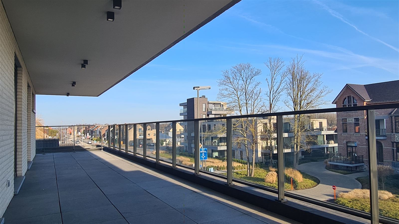 Recent appartement op bovenste verdieping nabij centrum Hoeselt - foto 4