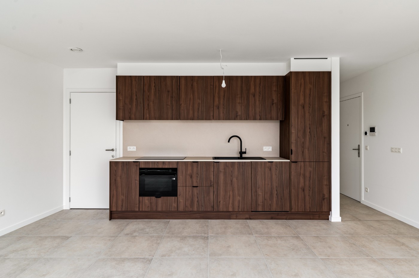 Ruim en licht nieuwbouw app. met 2 slpk., terras en garagebox - foto 4