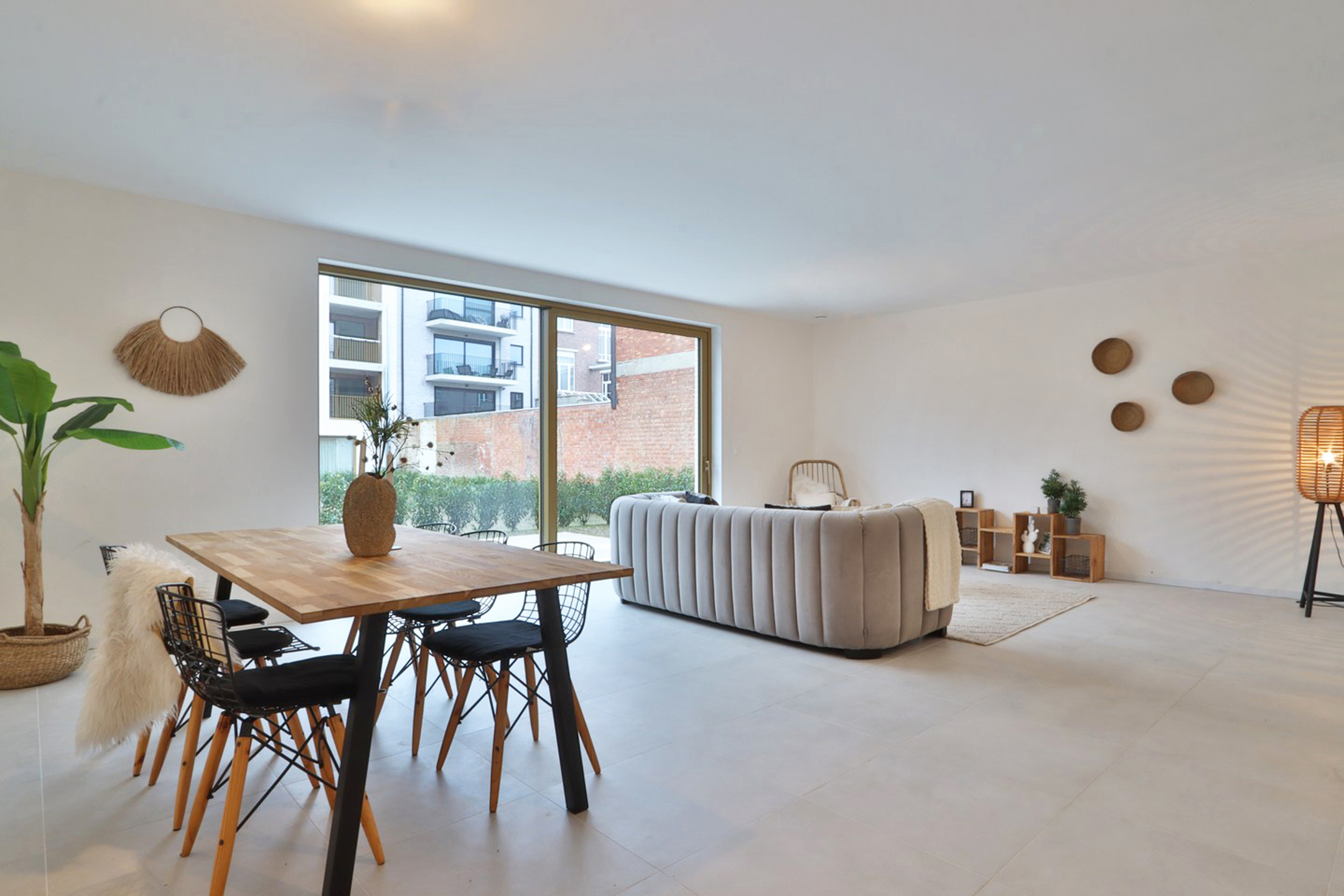 Zéér ruim lichtrijk BEN-app met 2 slpks en tuin in centrum - foto 2