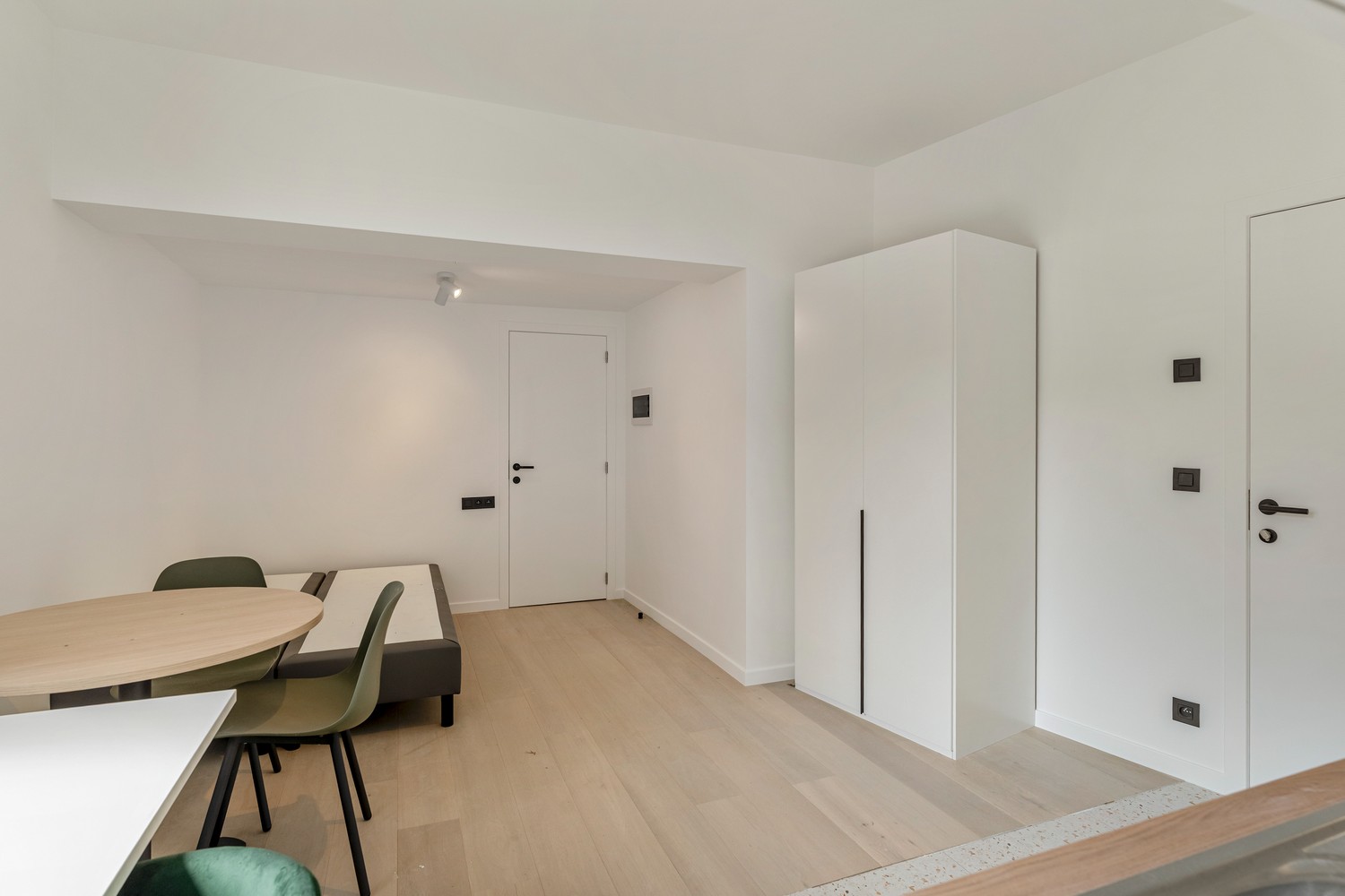 Bent u nog op zoek naar een mooie studio voor het academiejaar '26-'27? Nieuwe studio's, onmiddellijk beschikbaar voor eigen gebruik of verhuur! - foto 3