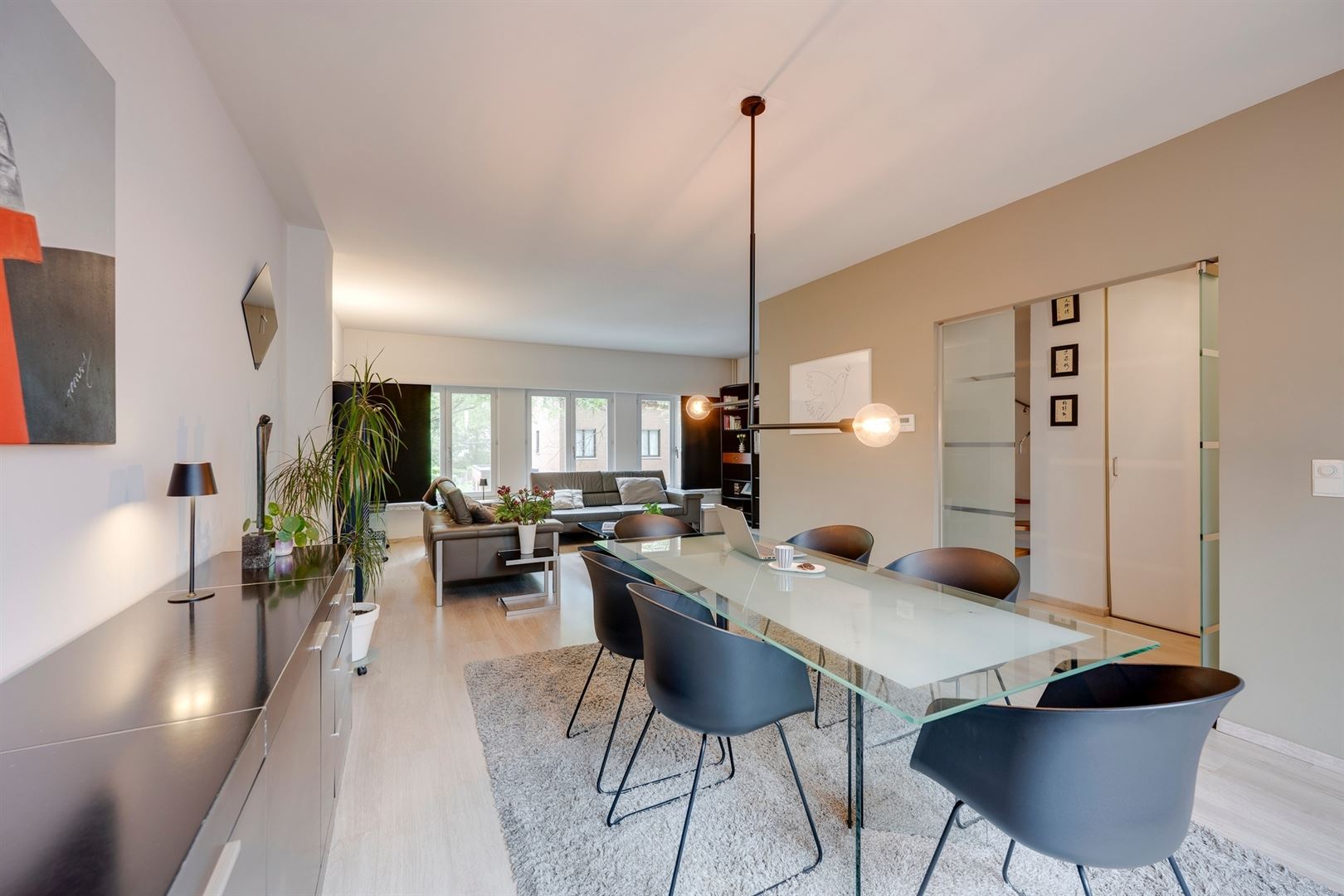 Toffe gezinswoning met 4 slaapkamers, 2 badkamers, garage en tuin - foto 4