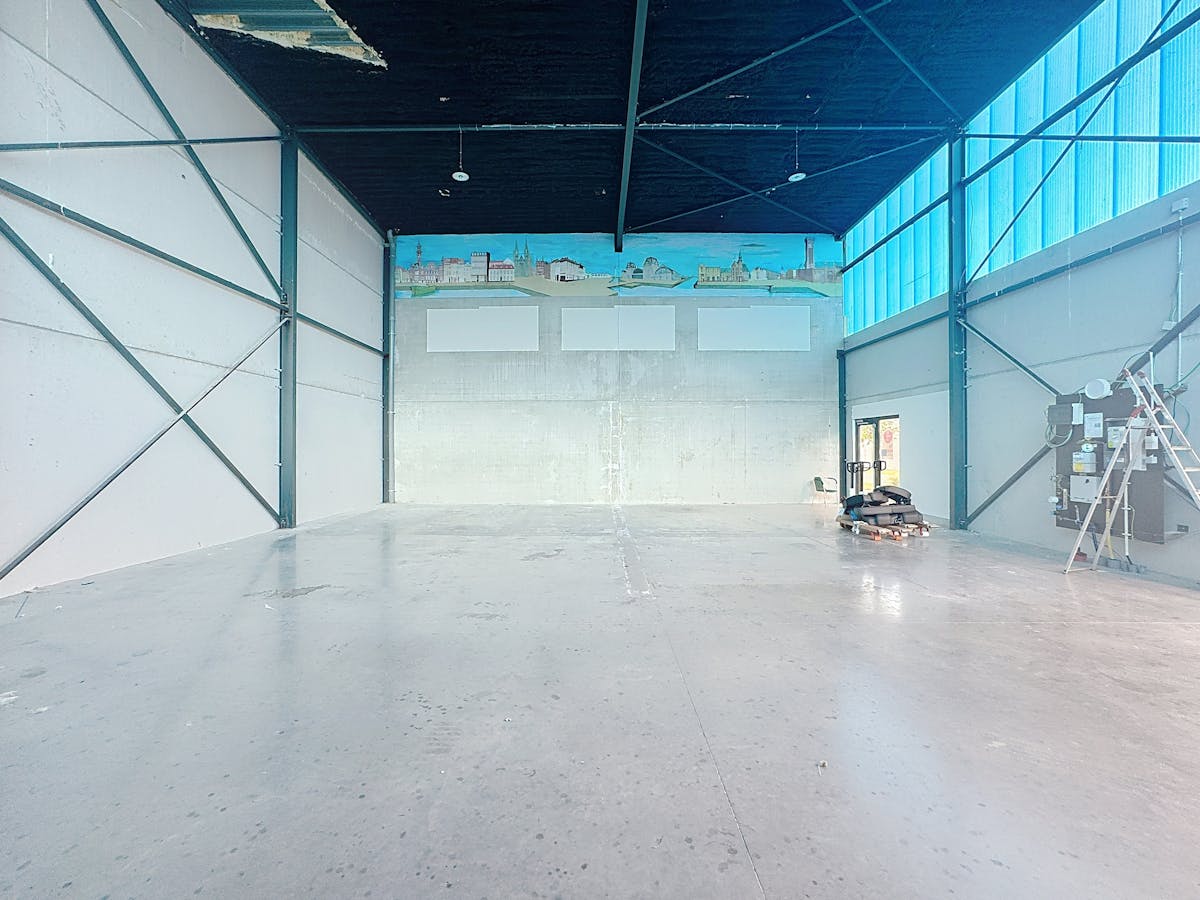 Magazijn (180 m²) te huur in Oostende - foto 4