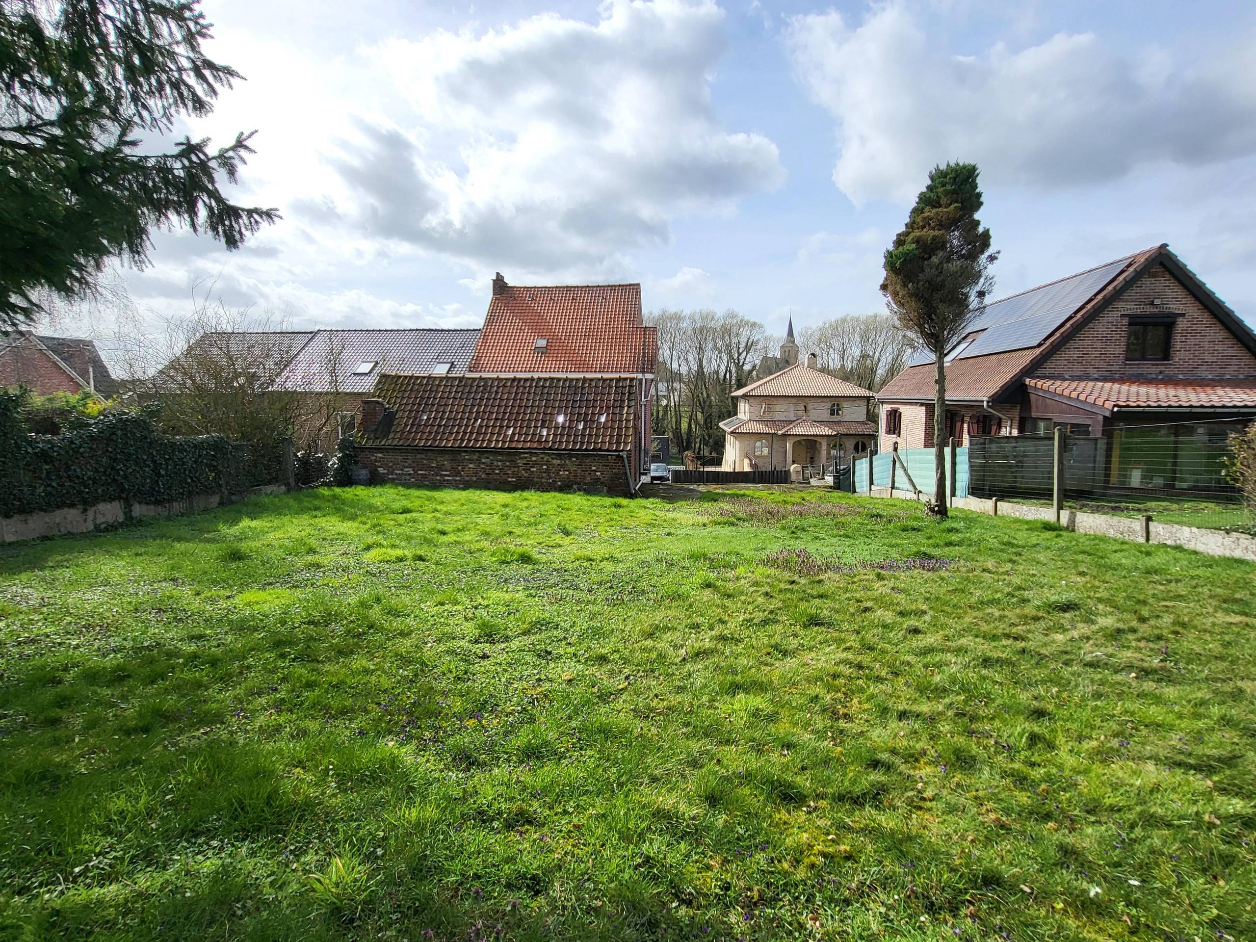 Te renoveren woning met veel charme en ruime tuin op 671 m². - foto 4