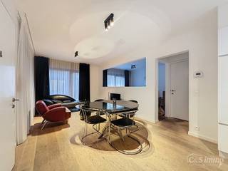 Dit stijlvol afgewerkt studioappartement op de eerste verdieping combineert comfort, licht en een topligging op een boogscheut van het MAS en...