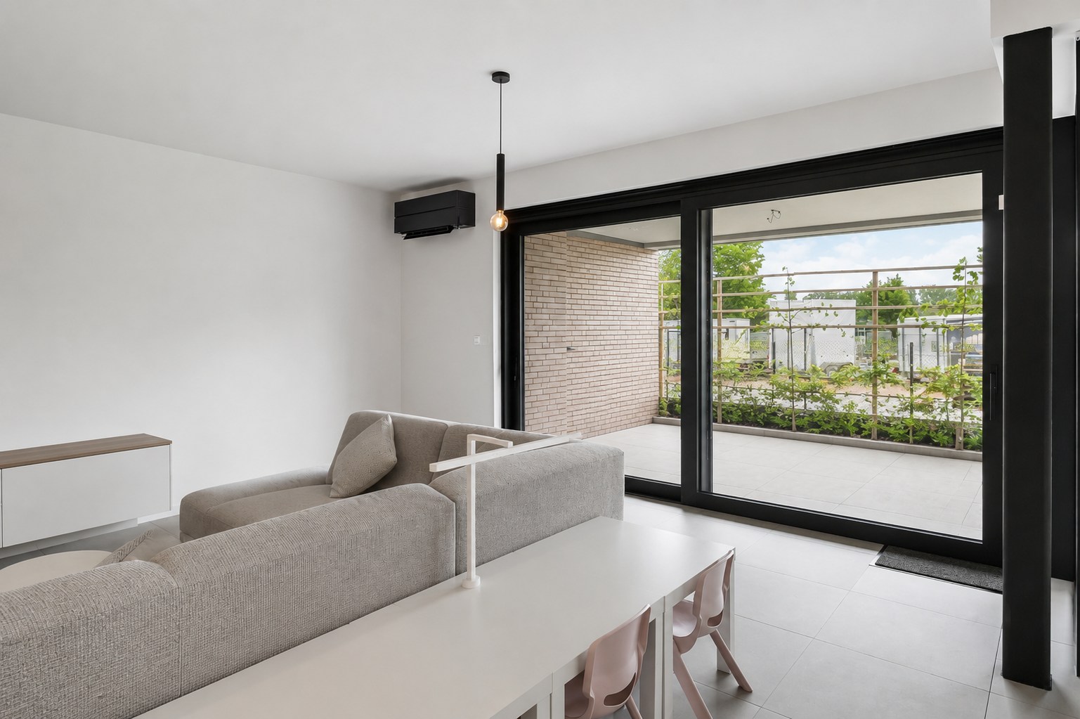 Nieuwbouwappartement met ruim terras, privétuin en ondergrondse staanplaats - foto 4