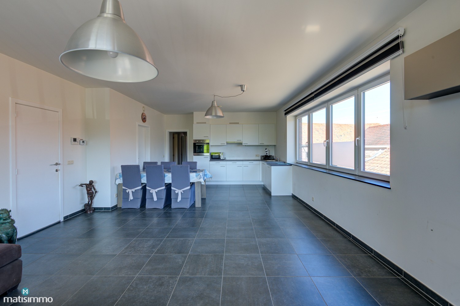 INSTAPKLAAR APPARTEMENT MET 2 SLAAPKAMERS EN AUTOSTAANPLAATS TE RIEMST - foto 4