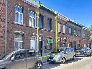 Leuke en gezellige woning met 2 slaapkamers, een ruime zolder en diepe tuin. Qua indeling omvat deze woning een inkomhal met gastentoilet,...