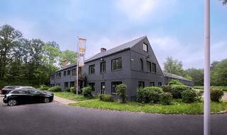 For rent — Flexible commercial space of +/- 350 m² in WavreLayout:- Workshop (dishwashing area, kitchen, buffer zone): 175 m²- Office space on the...