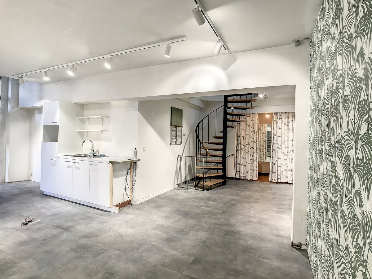 Commercial property for rent in the center of Kortrijk - photo 2