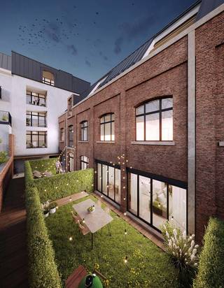 <p>De Gedempte Zuiderdokken werden recent omgevormd tot het mooiste stadspark van Antwerpen, inclusief twee ondergrondse parkings. Ook het vernieuwde <span>Koninklijk Museum voor Schone Kunsten Antwerpen</span> trekt dagelijks jong en oud aan. Daarnaast heeft de wijk nog tal van culturele hotspots te bieden, zoals <span>FOMU</span> en <span>Zuiderpershuis</span>, aangevuld met een uitgebreid aanbod aan gezellige restaurants, cafés en boetieks.</p>
<p>MARNIX omvat vijf luxueuze appartementen en drie charmante stadswoningen. De appartementen aan de straatzijde zijn inmiddels allemaal verkocht. Aan de rustige achterzijde van het project bevinden zich de stadswoningen, elk met een eigen buitenruimte en gelegen in een serene omgeving midden in de stad. Momenteel zijn er nog twee woningen beschikbaar.</p>
<p>De woningen beschikken over een ruime en lichtrijke leefruimte met open keuken, twee tot drie volwaardige slaapkamers en een volledig ingerichte badkamer. Een absolute meerwaarde is de private tuin met aansluitend terras, ideaal om in alle rust van het buitenleven te genieten. Verder is er een gemeenschappelijke fietsenberging voorzien en kan elke woning optioneel uitgerust worden met een private kelderberging.</p>
<p>Bovendien voldoen de woningen aan een E-peil van 30 en beantwoorden ze aan de BEN-normen. Zo geniet u van een energiezuinige woning met een laag verbruik en een optimaal wooncomfort.</p>
<p>Bent u benieuwd naar dit project, naar uw volgende thuis?<br />Contacteer <span>LISTED Property</span> vandaag via +32 3 283 51 51.</p>