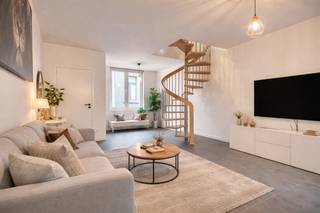 Ben je op zoek naar een instapklare woning in een rustige straat in het pittoreske Rupelmonde.Dan is deze woning absoluut het ontdekken...