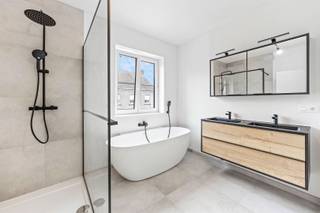 TE KOOP: Moderne nieuwbouwwoning met 3 slaapkamers in Geetbets!6% Verlaagd BTW-tarief mogelijk!Ontdek deze ruime en hedendaagse nieuwbouwwoning,...
