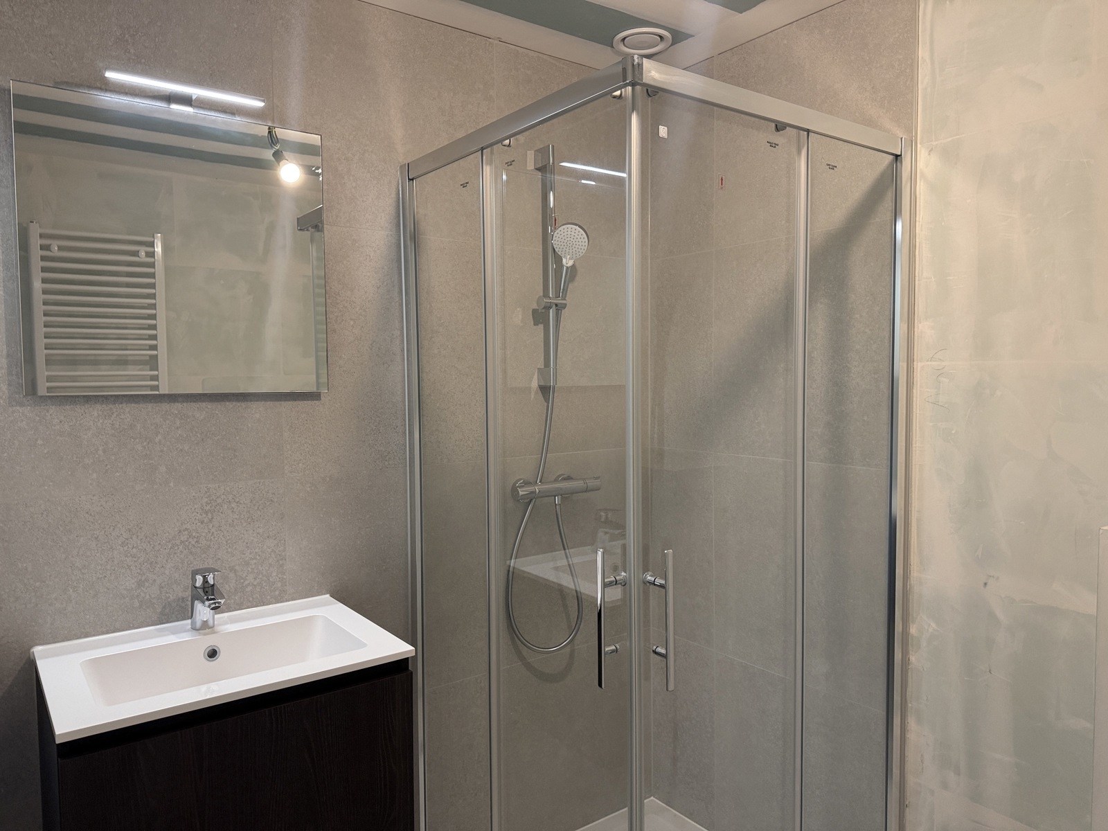 Praktisch ingerichte studio met privatieve tuin en terras - foto 5