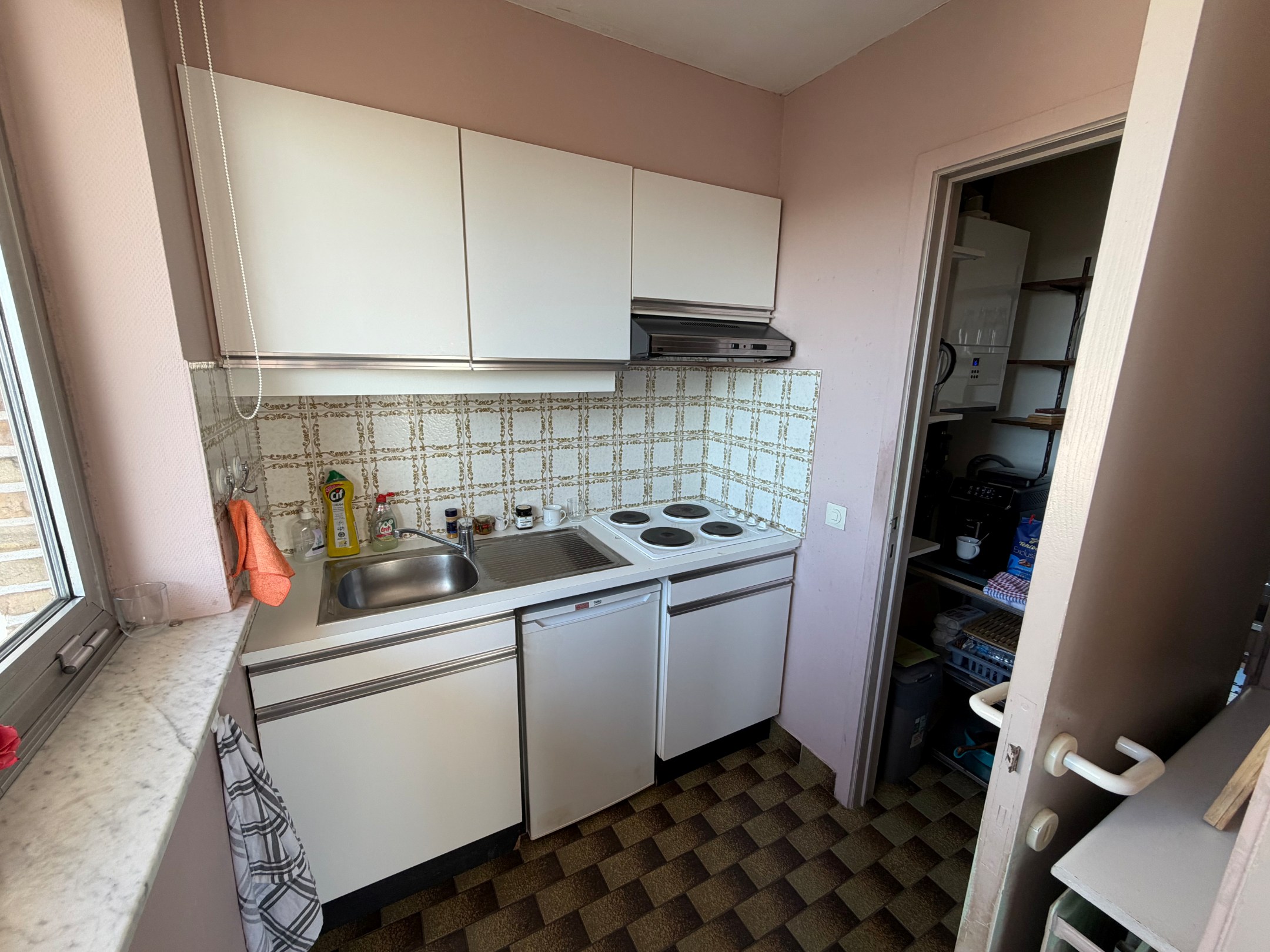 Studio nabij het centrum van Roeselare. - foto 4