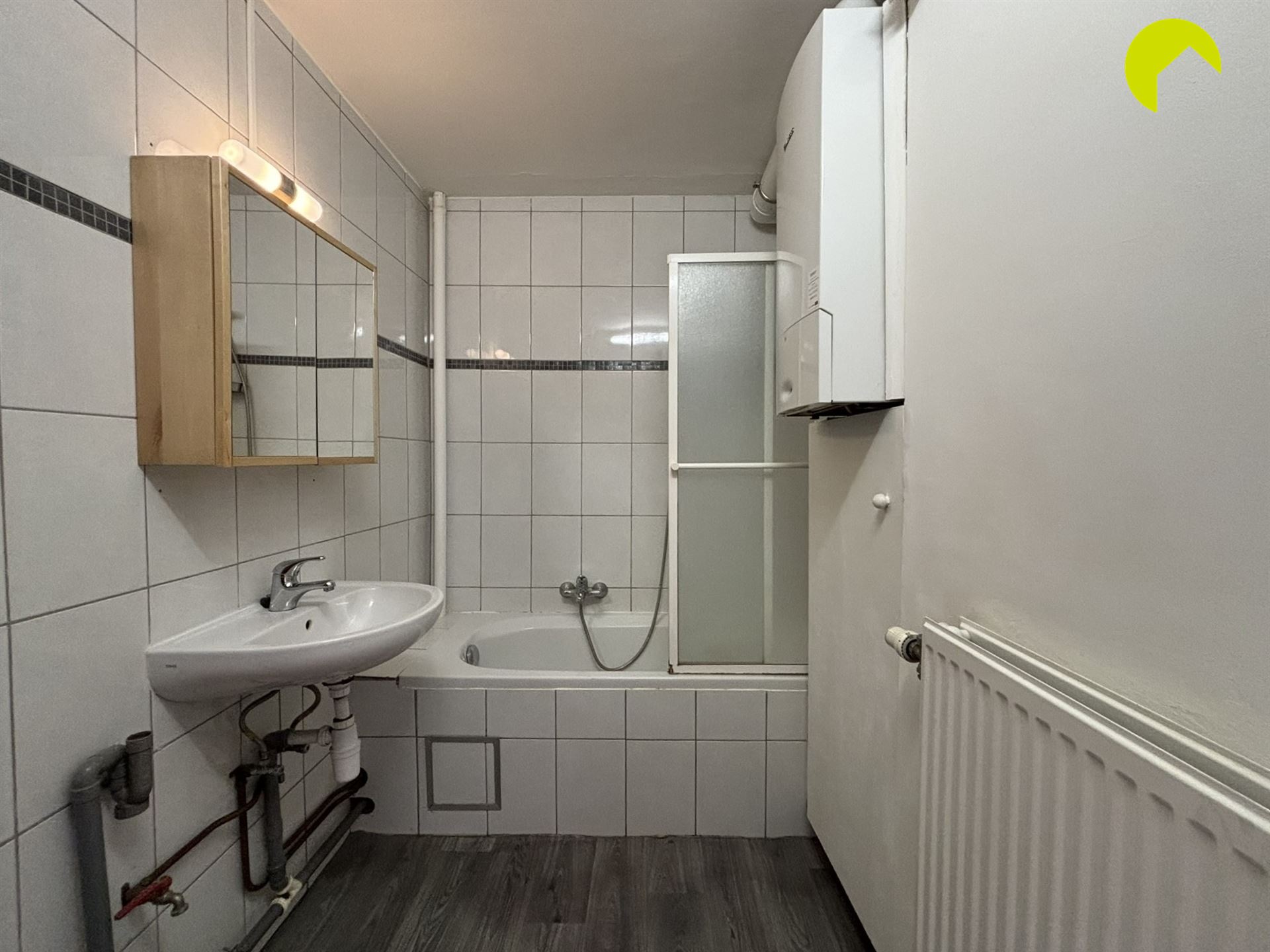 Instapklaar appartement met 2 slaapkamers! - foto 5