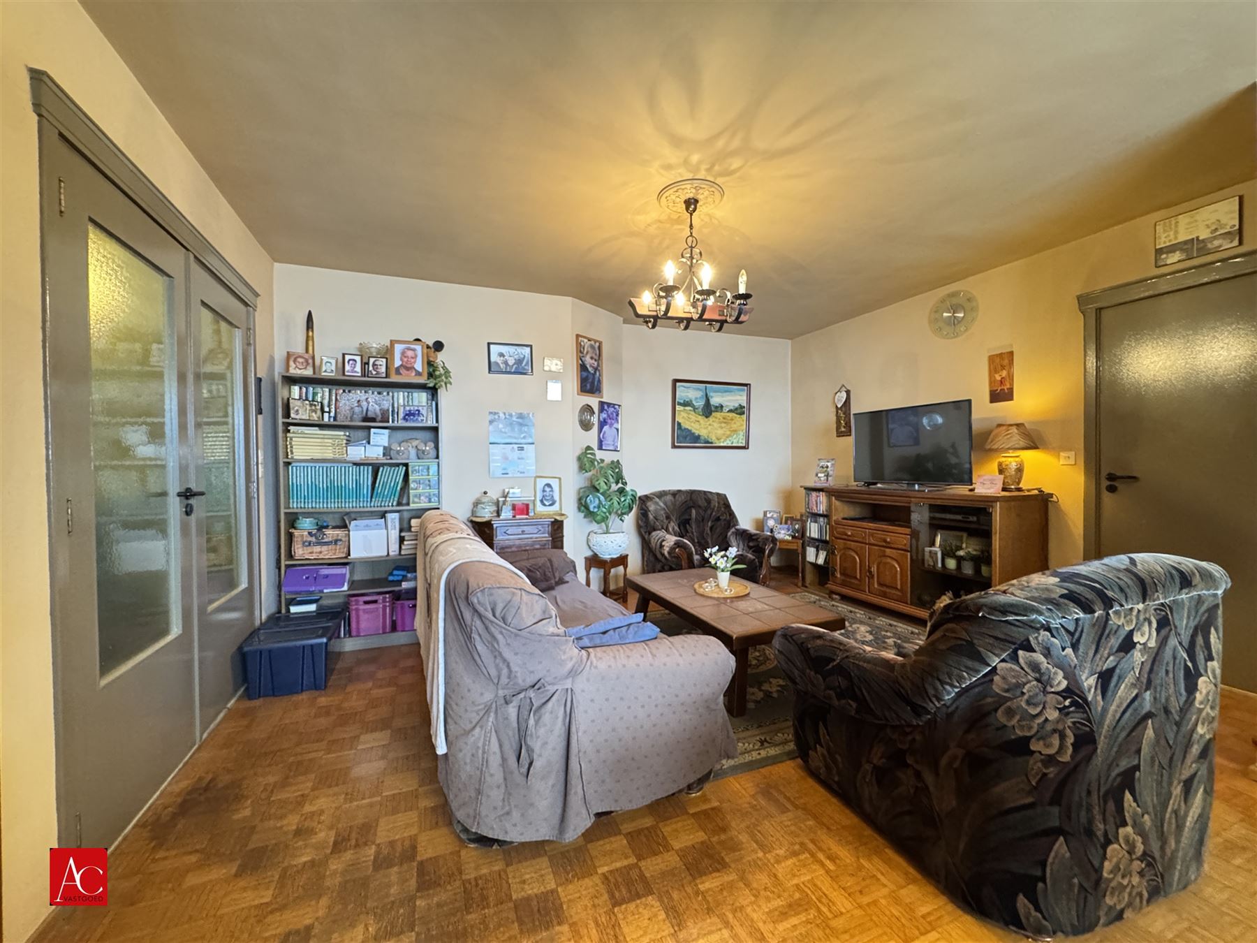 Apartment for sale in Sint-Niklaas with 2 bedrooms - photo 4
