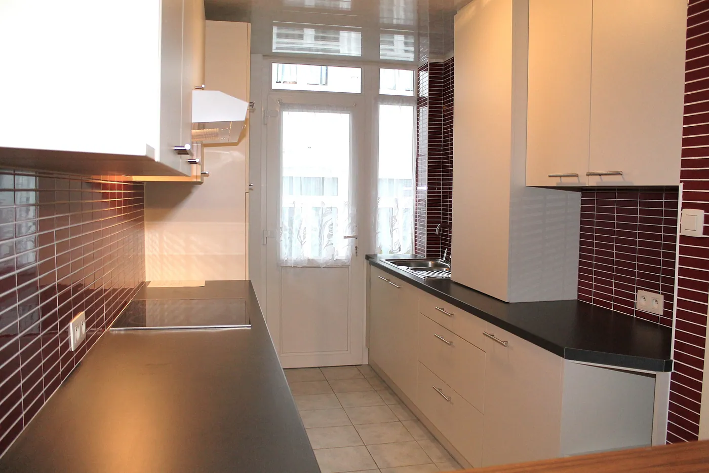 Prachtige interbellumwoning onderverdeeld in drie ruime appartementen (enkel eerste verdieping nog te koop) - foto 4