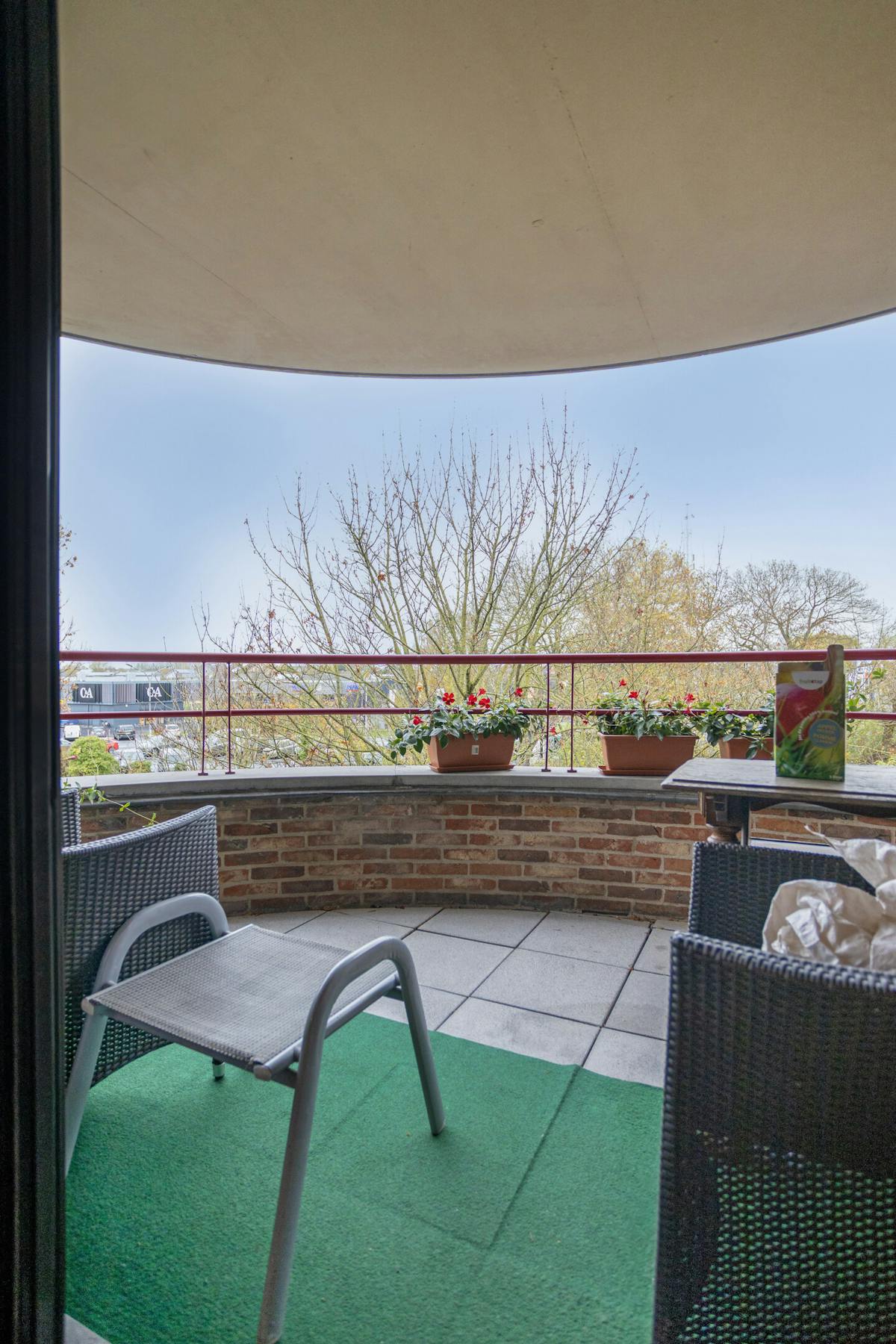 Waterfront apartment for sale with 2 bedrooms and garage! - photo 5