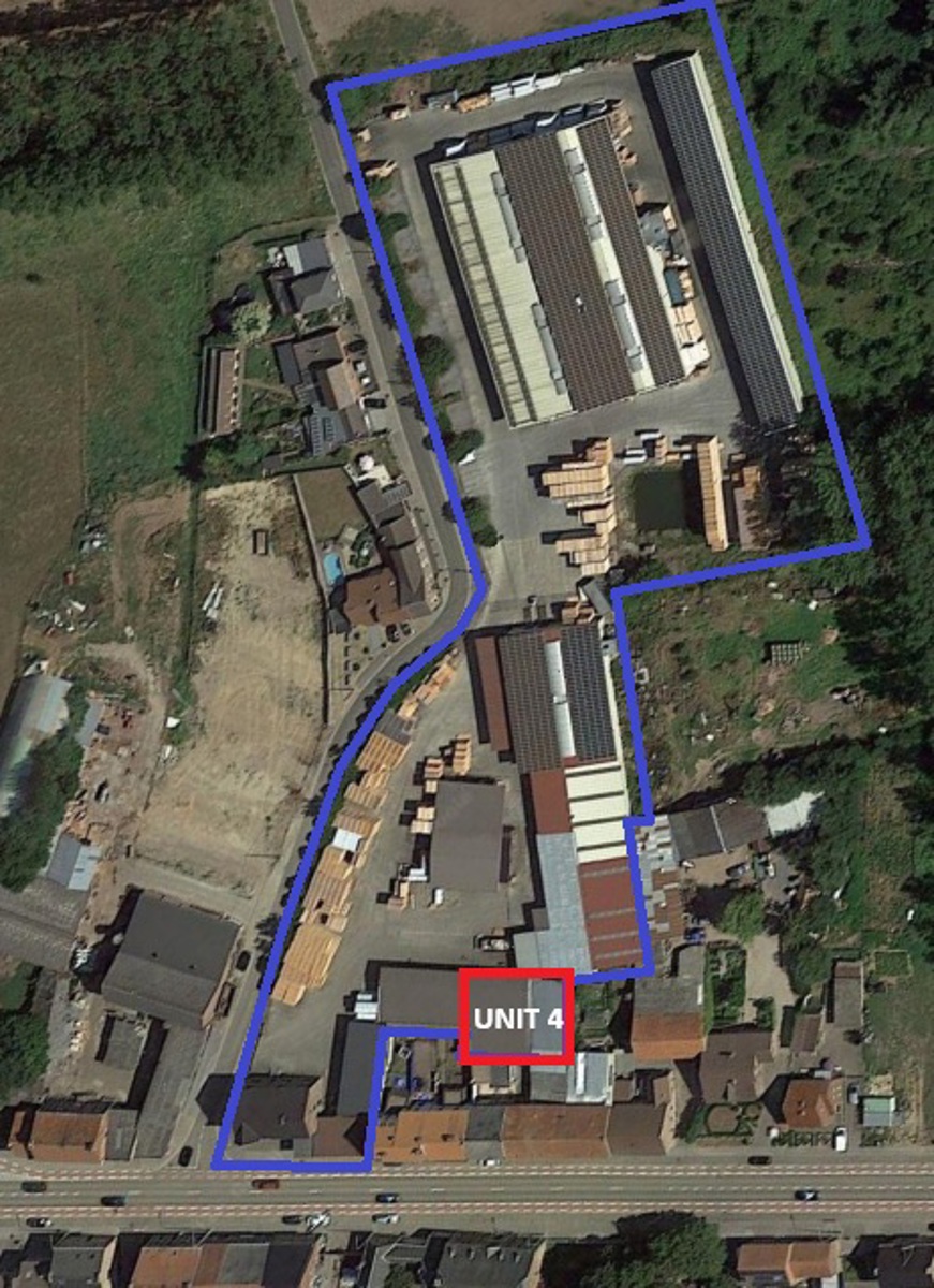 Unit 4 : gesloten loods met afdak - foto 1