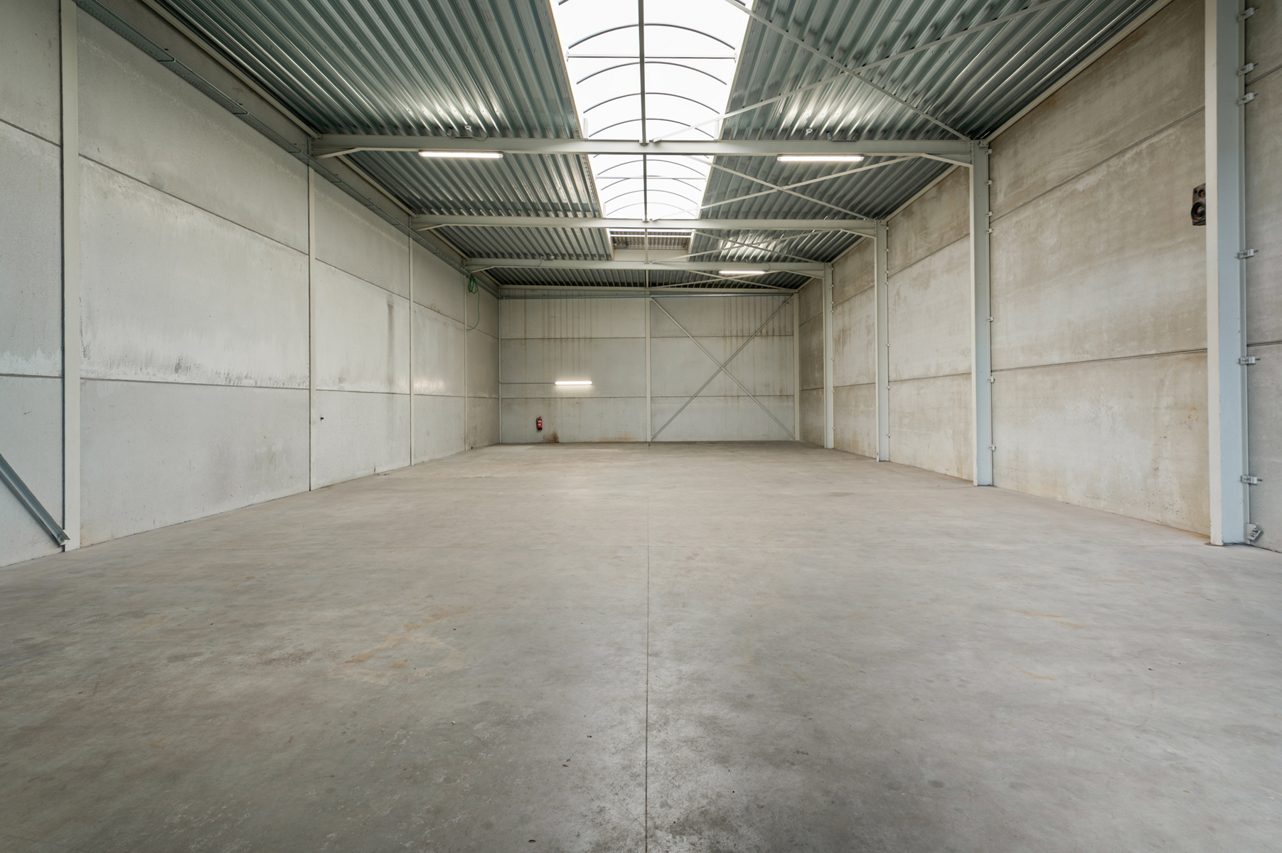 KMO Unit van 375m²+2pp - foto 5