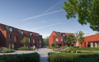 Ontdek Villa De Kroon, een eigentijds nieuwbouwproject in de geliefde Kristus-Koningwijk in Brugge. Dit unieke woonproject combineert een rustige leefomgeving met een centrale ligging vlak bij het historische stadscentrum, winkels, openbaar vervoer en belangrijke verbindingswegen.<br /><br />Villa De Kroon biedt een gevarieerd woonaanbod met stijlvolle appartementen, comfortabele gezinswoningen en karaktervolle lofts. Dankzij deze veelzijdige mix is er voor iedere levensfase en woonwens een passende woonoplossing. Alle woonentiteiten beschikken over aangename buitenruimtes waar je optimaal kan genieten van licht, rust en groen.<br /><br />De architectuur straalt tijdloze elegantie uit en werd ontworpen met veel aandacht voor kwaliteit, detail en een harmonieuze integratie in de Brugse omgeving. Hedendaags wooncomfort wordt gecombineerd met duurzame technieken, waardoor bewoners kunnen rekenen op een energiezuinige en toekomstgerichte woning. Geothermische energie vormt hierbij een belangrijke troef.<br /><br />Centraal in het project bevindt zich een prachtig aangelegd binnengebied dat de Scheepsdalelaan met de Kroonstraat verbindt. Deze groene ontmoetingsruimte creëert een oase van rust midden in de stad en draagt bij aan het aangename residentiële karakter van Villa De Kroon. Voor de woningen zijn bovendien privatieve tuinen voorzien, terwijl de appartementen genieten van ruime terrassen met zicht op het groen.<br /><br />Ook op praktisch vlak werd aan alles gedacht. Het project beschikt over een ondergrondse parkeervoorziening met garageboxen, staanplaatsen en bergingen. Daarnaast zijn er ruime fietsenstallingen voorzien, ideaal voor wie zich graag vlot en duurzaam door Brugge verplaatst.<br /><br />Villa De Kroon biedt het perfecte evenwicht tussen stadsleven en ontspanning. Hier woon je in een groene, rustige omgeving zonder in te boeten aan bereikbaarheid en comfort.<br /><br />Jouw nieuwe thuis in Brugge wacht op jou. Mis deze unieke kans niet en neem vandaag nog contact met Kenjiro via 0495 64 69 95 of waeles@immofrancois.be! <br /><br />Troeven<br /><br /><ul><li>Energiezuinig <br /><br /></li><li>Rustige ligging <br /><br /></li><li>Groene binnentuin <br /><br /></li><li>Kwalitatieve architectuur<br /><br /></li><li>Ruim parkeeraanbod<br /><br /></li><li>Ruime terrassen en privatieve tuinen<br /><br /></li><li>Vlotte verbinding naar centrum en invalswegen<br /><br /></li><li>Mix van appartementen, woningen en lofts</li></ul>
