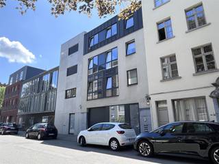 Looking for your own apartment building in the “Zuid”? The building combines a spacious, multi-purpose ground floor with three apartments above. All apartments are accessible by stairs. The apartments are similar, tiled, with electric heating, two bedrooms, a bathroom and a separate toilet. Open kitchen with adjoining storage room. Spacious living room and all with a terrace. Everything on separate meters. Extra storage space in the basement.Abricasa stands for personal real estate guidance from A to Z! Call us for a no-obligation appointment on 03 259 04 04Do you want to sell your property or are you looking for a real estate agent for rental or management?Get to know us!Abricasa – Real estate for generations: Your real estate partner