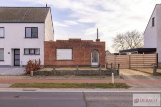 Herontwikkelingsproject op gunstige locatie in Herenthout!Op een goed gelegen perceel in Herenthout bevindt zich deze bebouwing die een uitstekende...