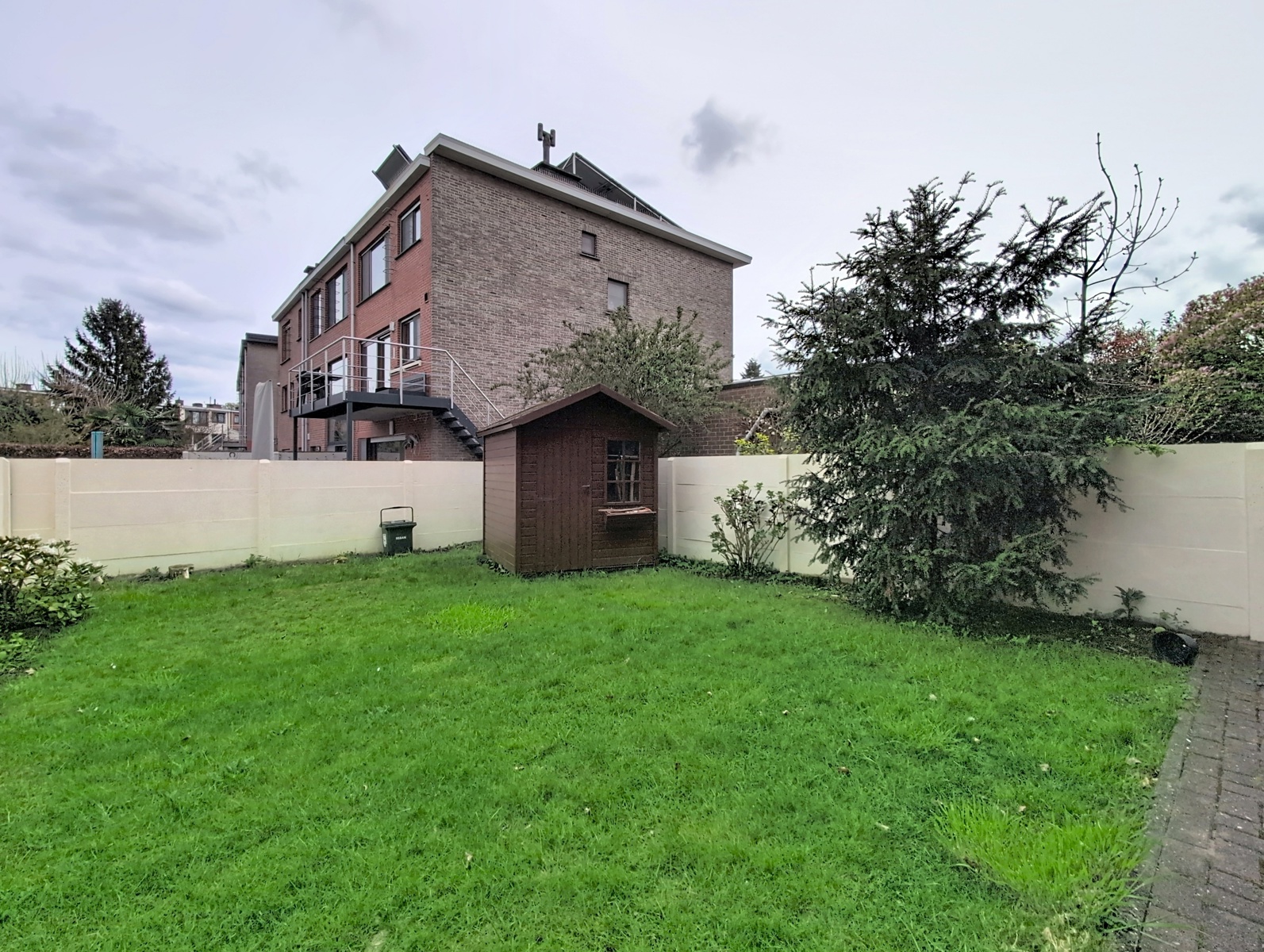 RUIM APPARTEMENT MET PRIVATE TUIN IN MORTSEL - foto 5
