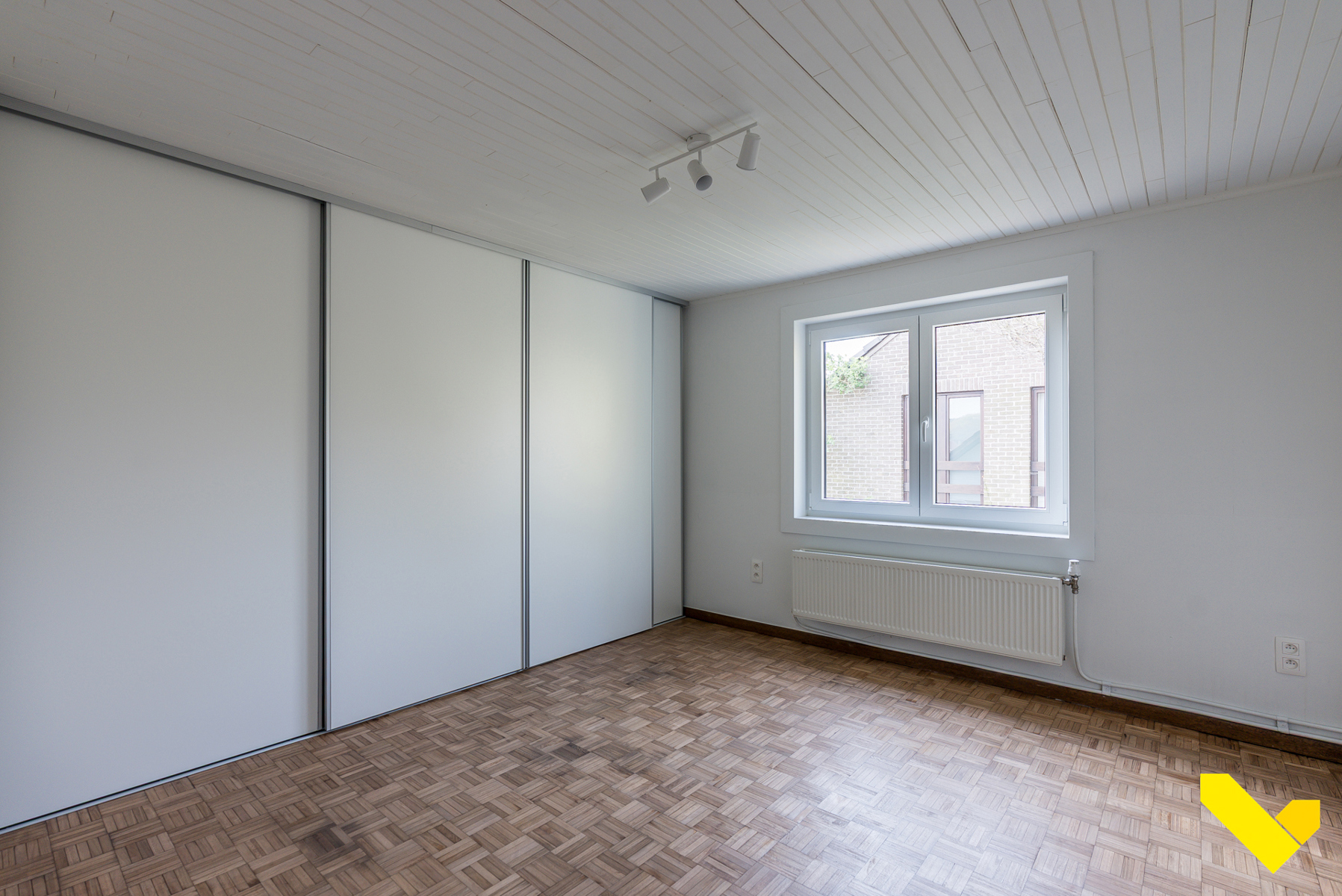 Prachtige gerenoveerde open bebouwing met 3 slaapkamers - foto 5