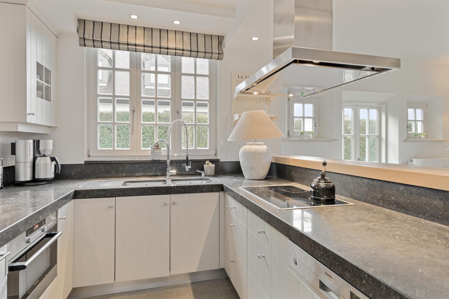 House for sale in Knokke with 5 bedrooms - photo 5