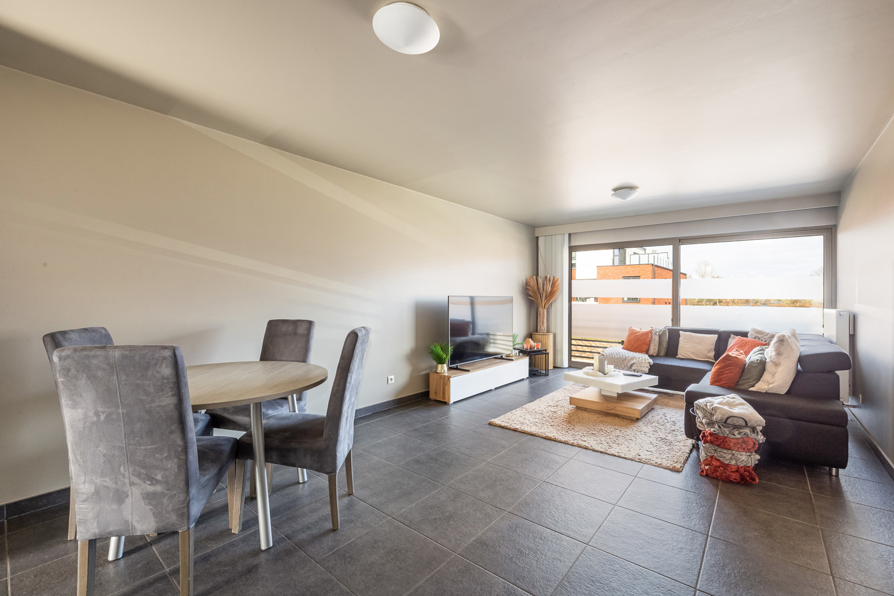 Lichtrijk appartement met 2 slaapkamers te centrum Geel - foto 5