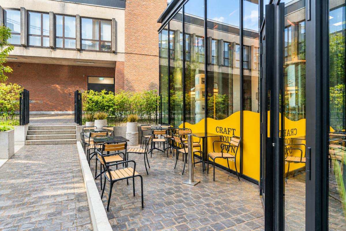 Handelspand (245 m²) met terras (80m²) te huur op toplocatie te Hasselt - foto 2