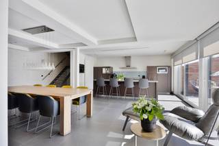 Welkom op de Bilzerweg 19, As.Bent u op zoek naar een duplex appartement in het centrum van As?Bent u op zoek naar een onderhoudsvriendelijk...