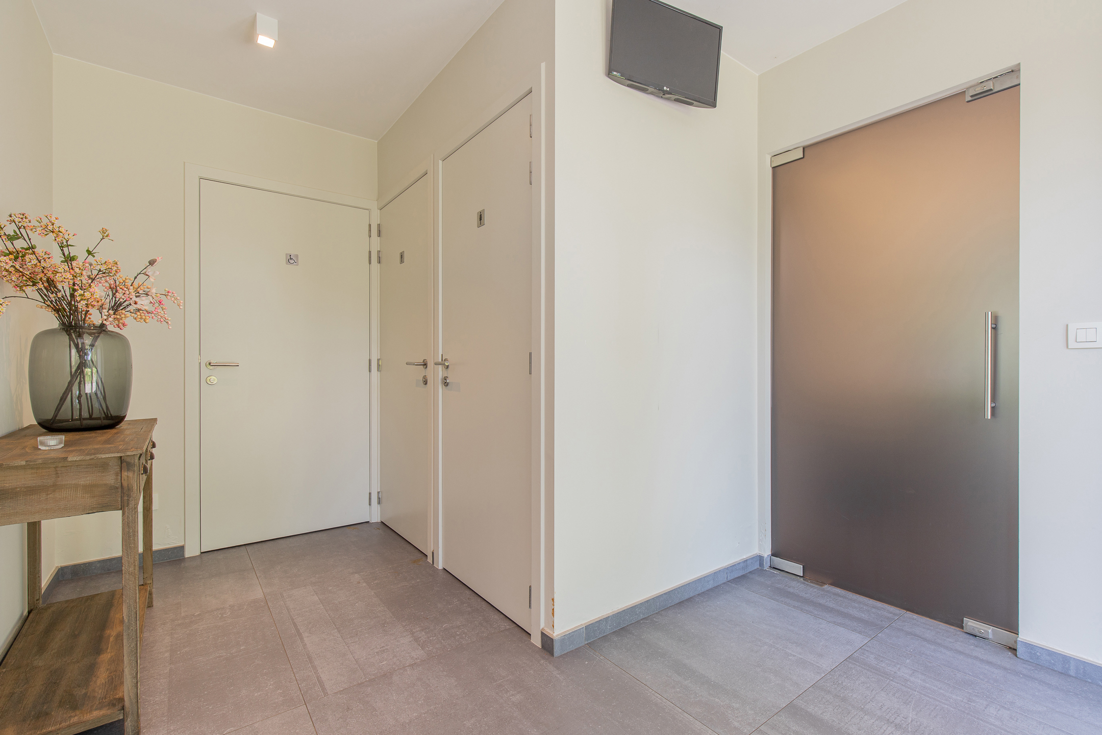 Uitzonderlijk handelspand in hartje Bornem - foto 3