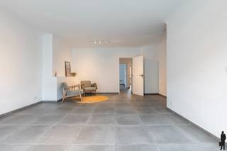 Lichtrijk gerenoveerd instapklaar appartement met 2 slaapkamersDit appartement werd gerenoveerd in 2017 en is kwalitatief afgewerkt. Het bevindt zich...