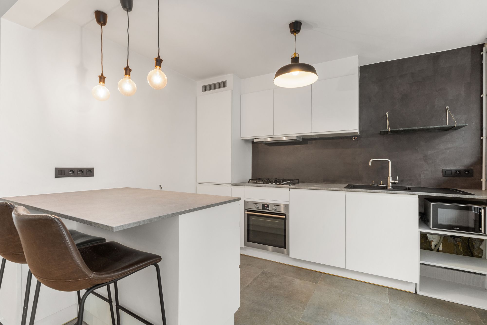 Gerenoveerd appartement met 2 terrassen in Gent te koop - foto 5