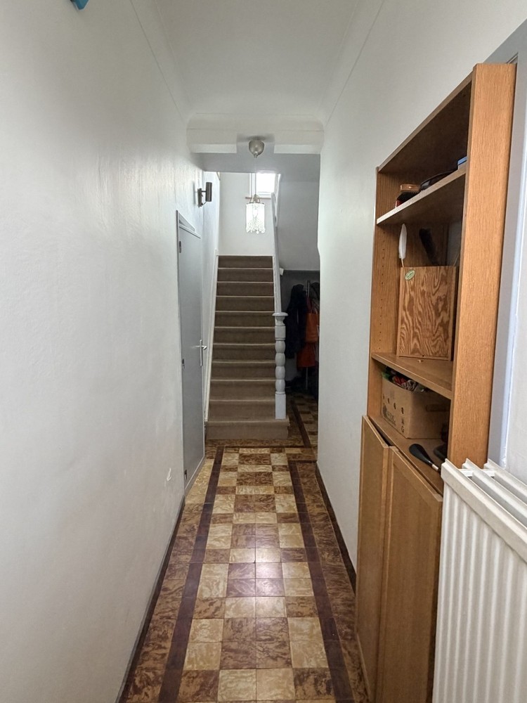 Rustig gelegen, ruime gezinswoning met groot potentieel - foto 4