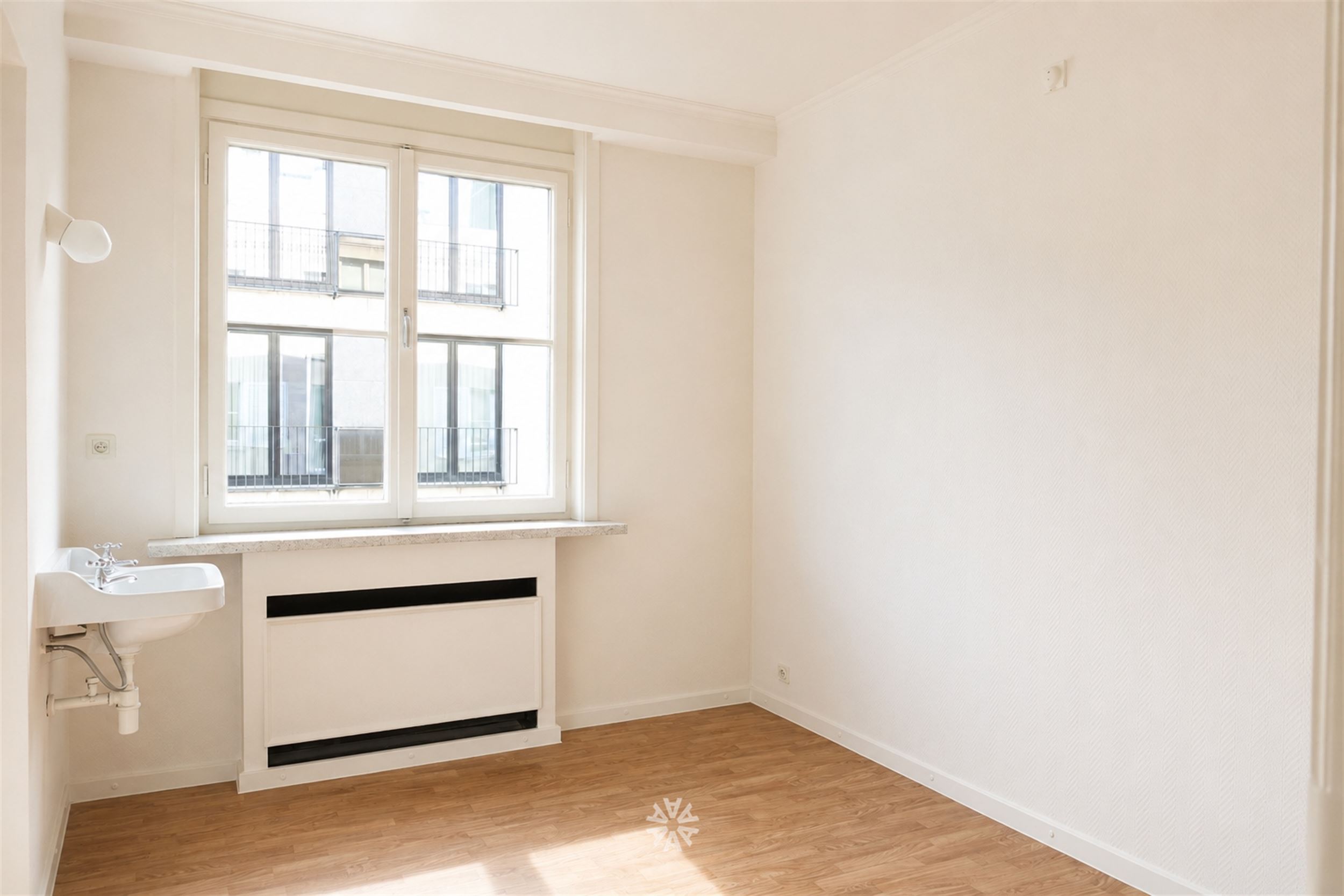 Hoekappartement op uitstekende locatie nabij Station Gent-Sint-Pieters - foto 5