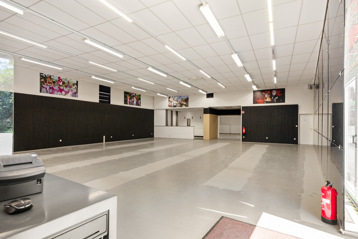 Handelspand met ruime showroom en parking op commerciële ligging te Kontich - foto 5