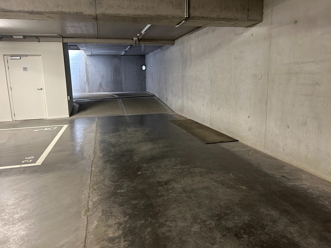 Ondergrondse autostaanplaats te koop! - foto 5
