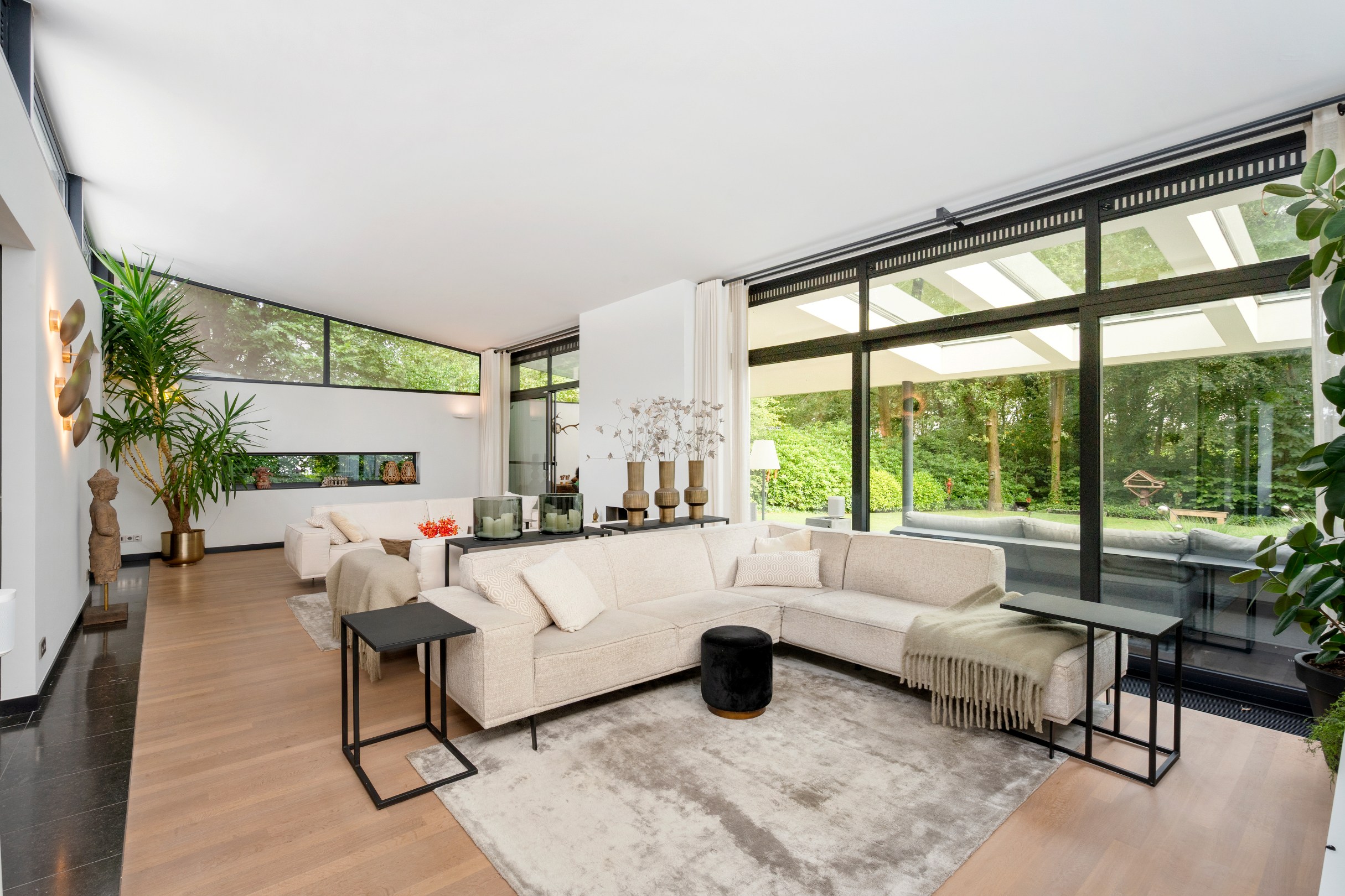 Exclusieve, energiezuinige designvilla op een unieke residentiële toplocatie te Poppel - foto 4