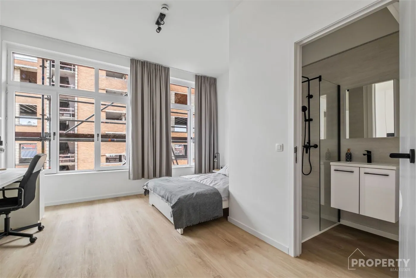 High-end studentenkamer in klassevol erfgoedgebouw - foto 3