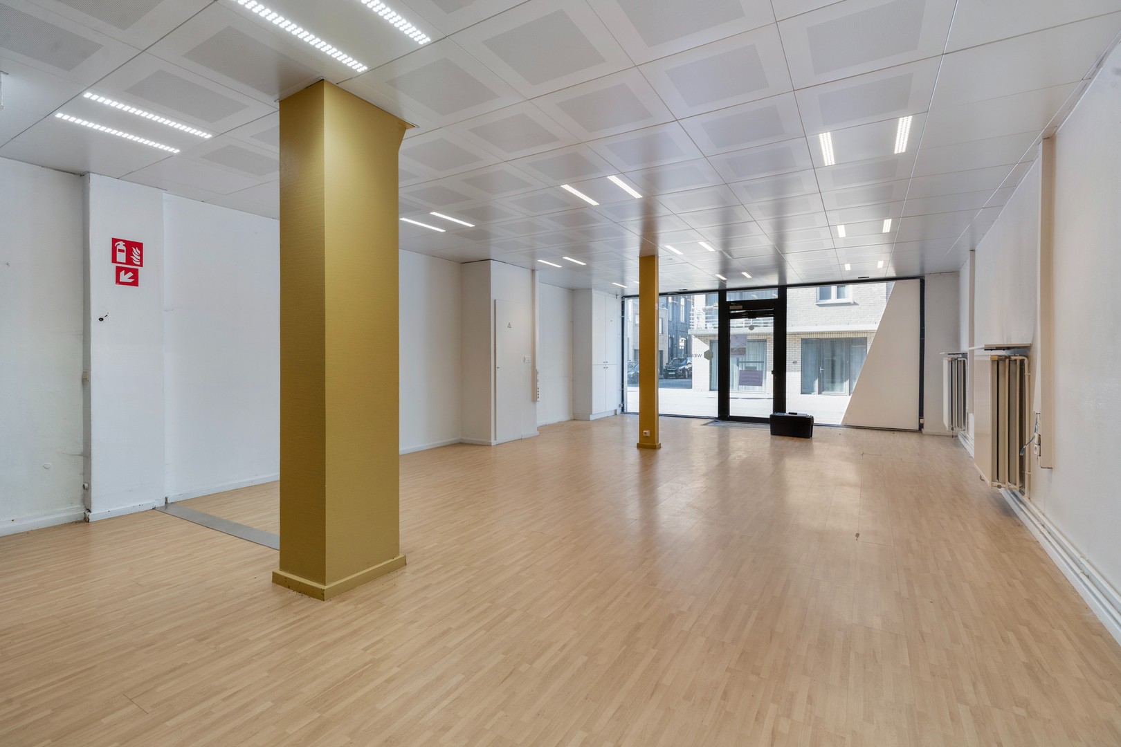 Commercial for rent in Roeselare - photo 5