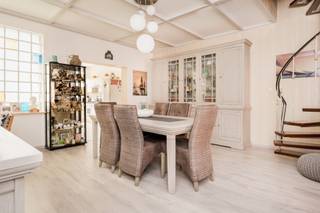 Charmante maison avec 3 grandes chambres et terrasse ensoleillée à MalinesVous recherchez une agréable maison de ville offrant de beaux volumes et...