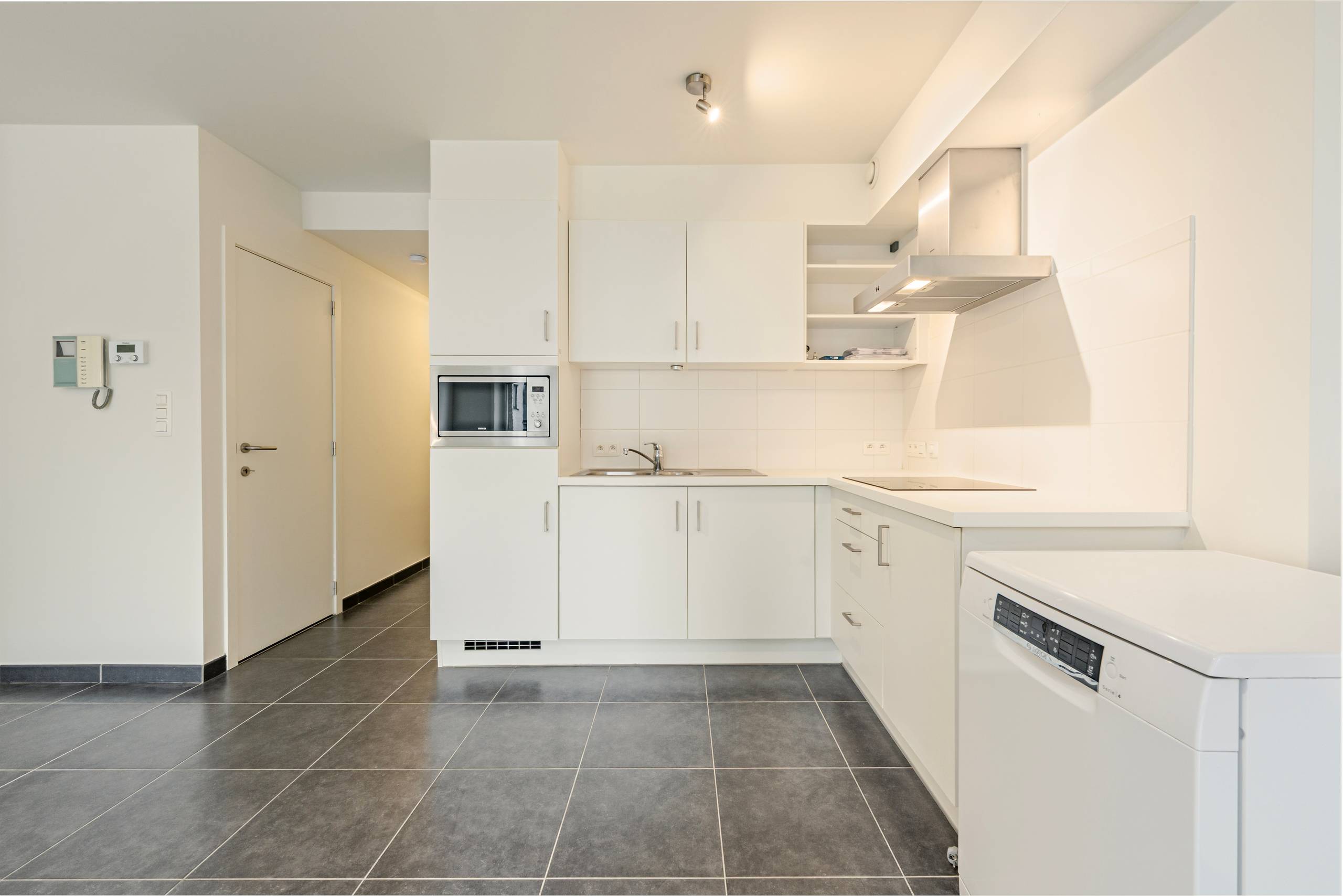 Instapklaar appartement te koop nabij het Heldenplein Heist! - foto 4