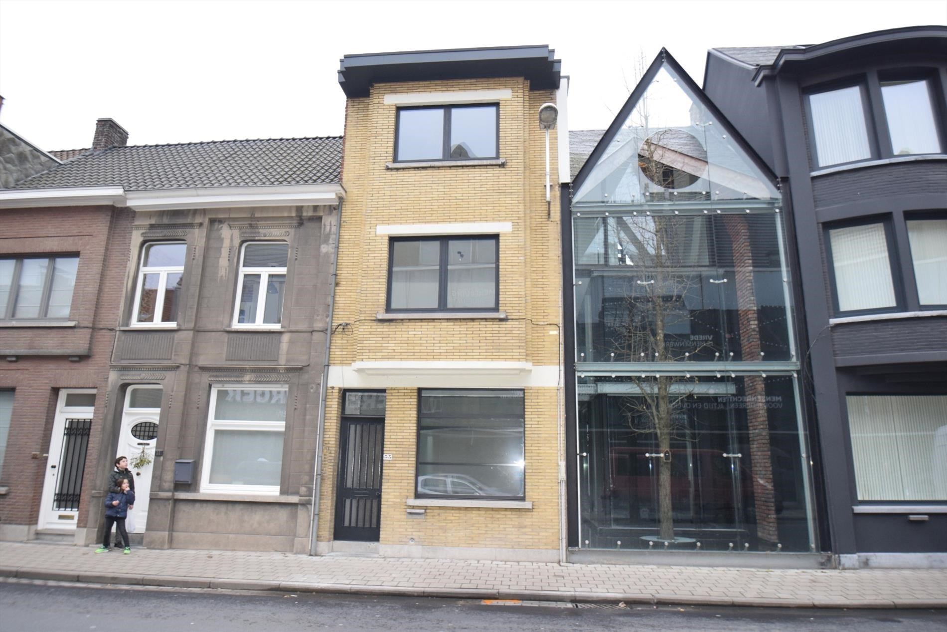 Ruime woning nabij Sint-Amandsplein, 3 slaapkamers - foto 2